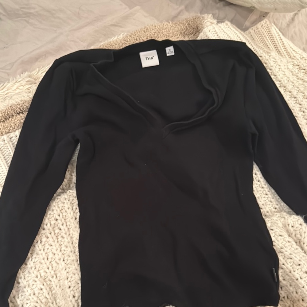 Aritiza top size small